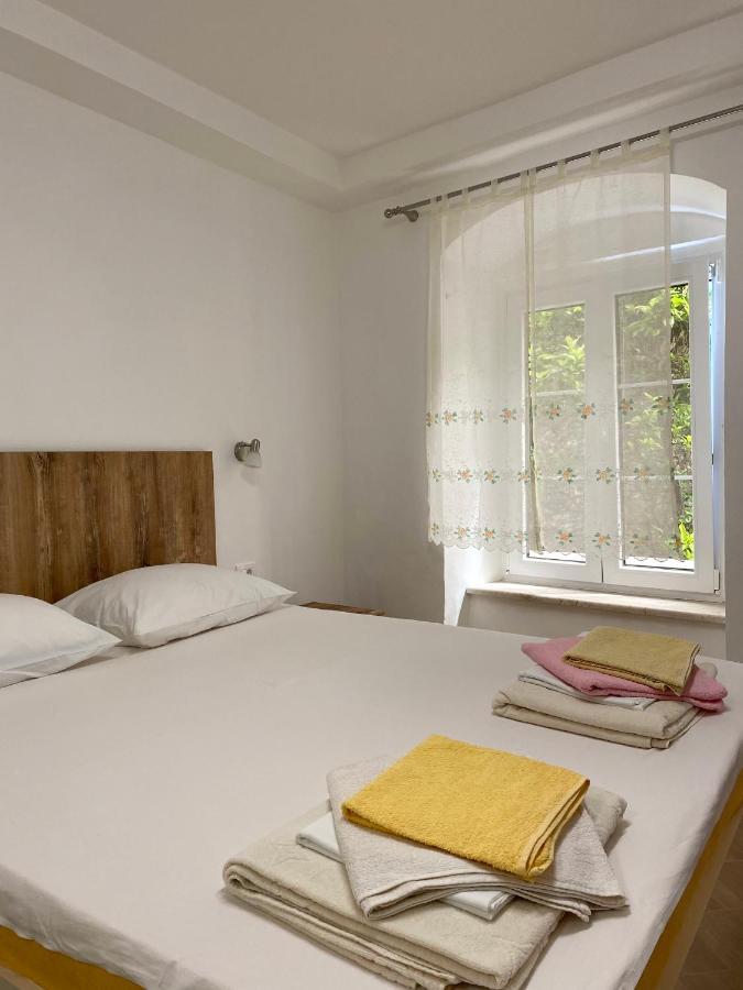 Apartment Jadran เปราสต์ ภายนอก รูปภาพ